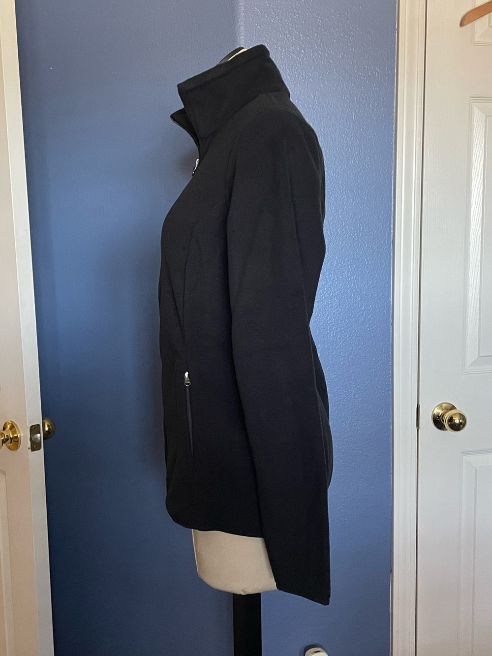 Black Zip-Up Fleece Jacket - Picture 3 of 8